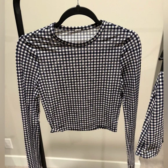 ALO Yoga Mesh Gingham Cropped Long Sleeve and Skirt Set - Picture 2 of 7